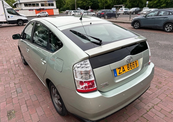 Toyota Prius cena 25000 przebieg: 240000, rok produkcji 2007 z Warszawa małe 631